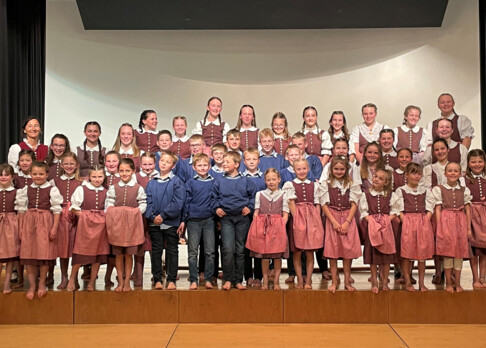 Das Kinder-Jodelchörli aus Einsiedeln 