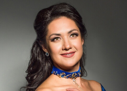 Agunda Kulaeva ist Mezzosopranistin am Bolshoi-Theater Moskau