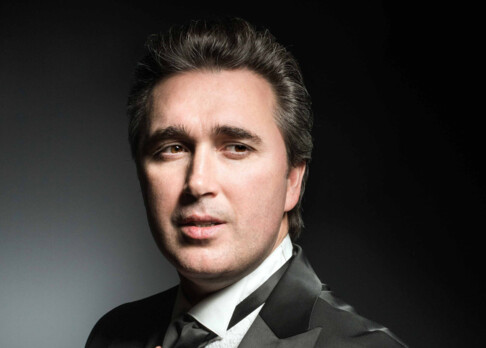 Alexey Tatarintsev ist ein russischer Operntenor