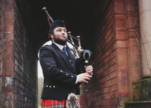 Steven Blake, Dudelsack: Talentierter Pfeifer aus Schottland
