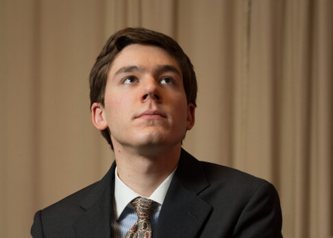 Nicolas Caccivio ist ein Pianist aus Biel