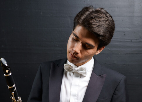  Aron Chiesa: Soloklarinettist des Sinfonieorchester Basel