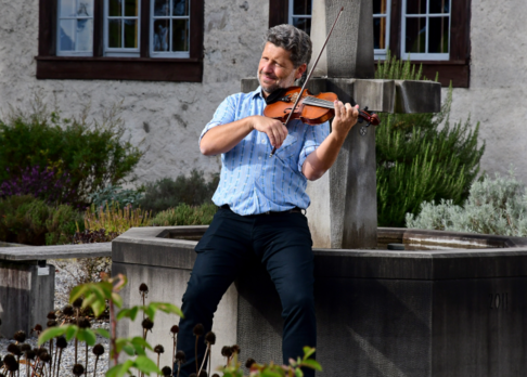 Violinist Johannes Schmid-Kunz zu Gast bei der Volkstümlichen Weihnacht