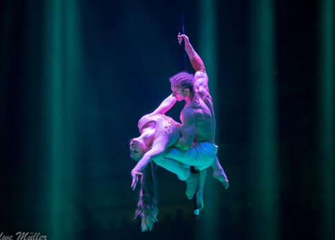 Duo LuC: Aerial Pole