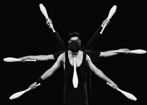 Raw Art Juggling Group: Jonglage Artisten aus Kiev