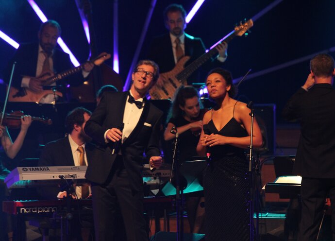 Fola Dada & Samuel Zuend mit dem Celebration Pops Orchestra | © Celebration Pops Orchestra